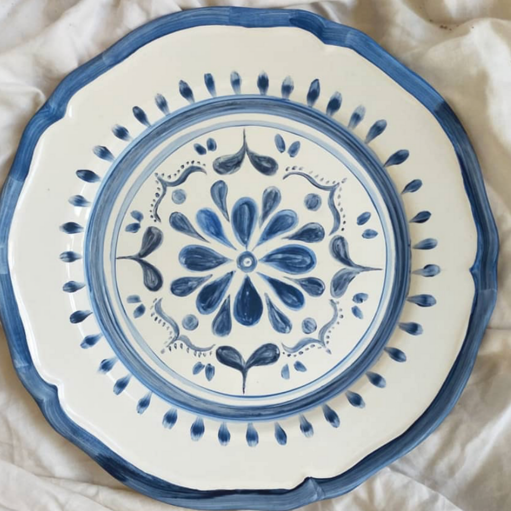 Buf Seramik Mavi Desenli El Boyaması Porselen Tabak, 22 cm